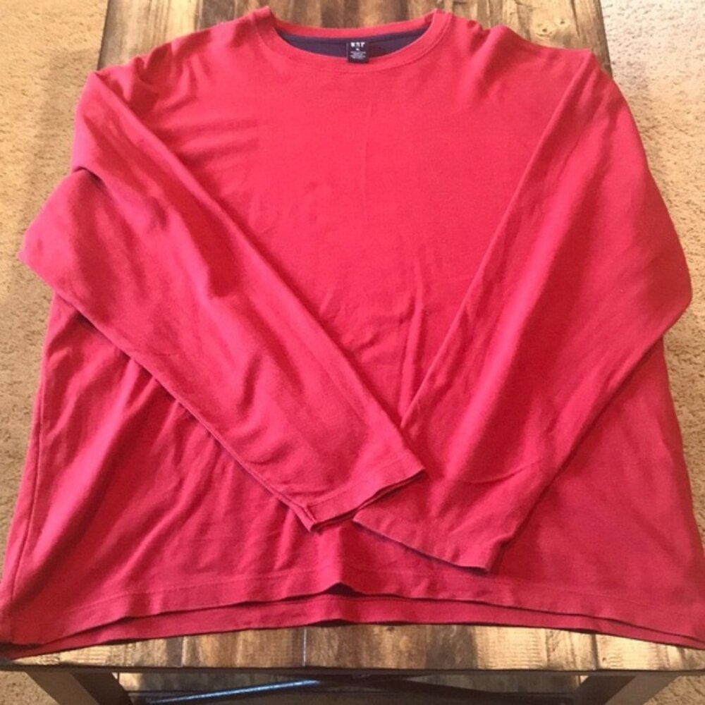 Men’s XL Red Lightweight Crewneck Sweatshirt by Gap.